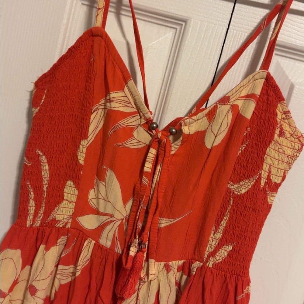 Dress - Picture 2 of 5